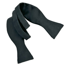 Charger l'image dans la galerie, Noeud Papillon à nouer en satin noir carré