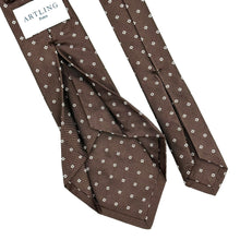 Charger l'image dans la galerie, Cravate 7 plis marron motif blanc