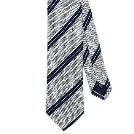 Cravate blance à rayures navy
